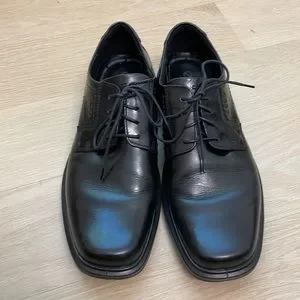 Ecco | Shoes | Barely Used Outgrown Mens Ecco Berlin Plain  display picture 1
